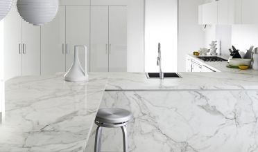 http://43.245.55.174/demo_commerce/products/images/med/formica_carerra_marble_gloss_homeslider.jpg
